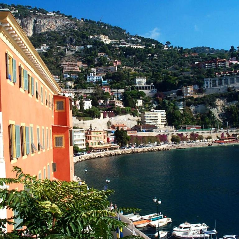Quai des Marinières AP2015 by Riviera Holiday Homes - Appartement en Duplex - 6