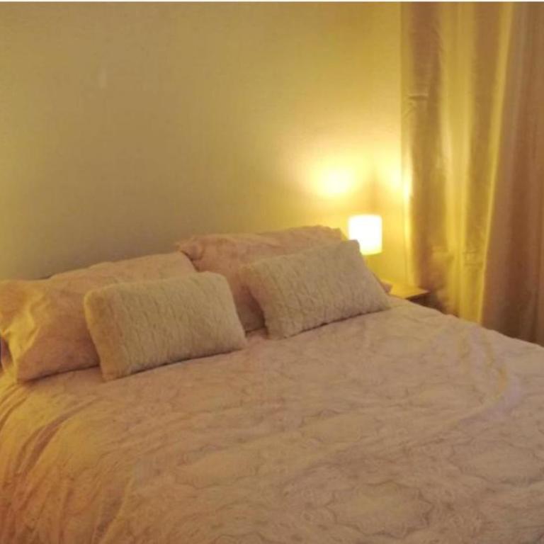 Cozy Flat - Double Room with Shared Bathroom - 2