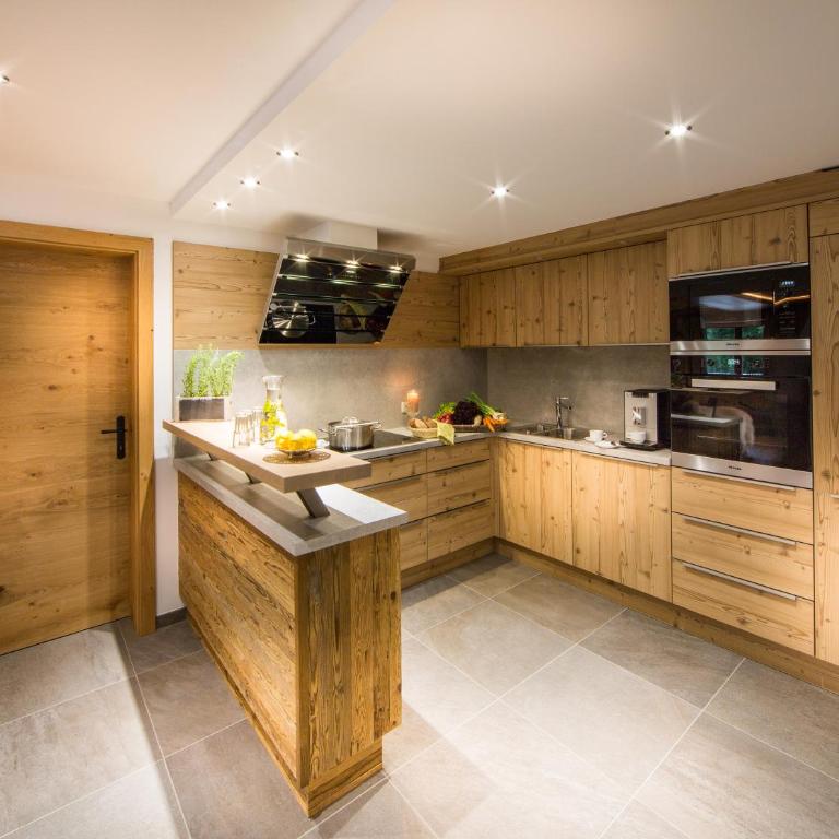 Bachgut - Das Resort am Berg - Deluxe Chalet mit 5 Schlafzimmern und Sauna - 6