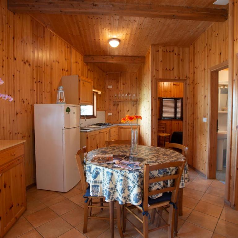 Villaggio Smeraldo - Bungalow Deluxe con Vista Mare - 2