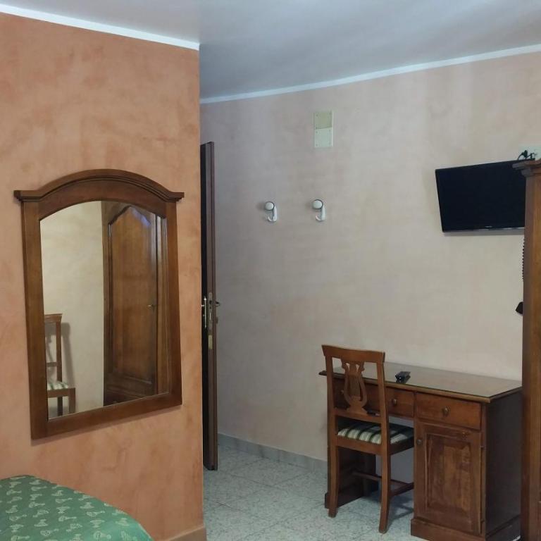 Hotel Cortese - Camera Matrimoniale/Doppia con Letti Singoli con Bagno Privato - 3