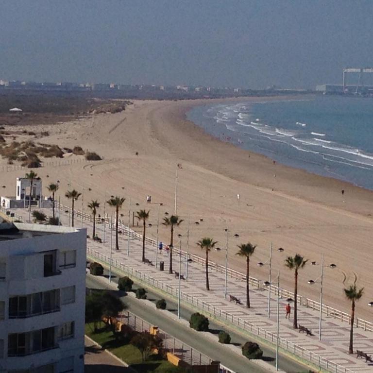 Apart frente playa Valdelagrana.Wifi y parking - Apartamento - 21