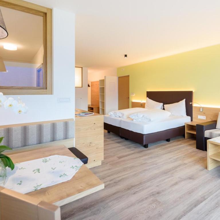La Pergola PanoramaSuites - Deluxe Quadruple Room - 3