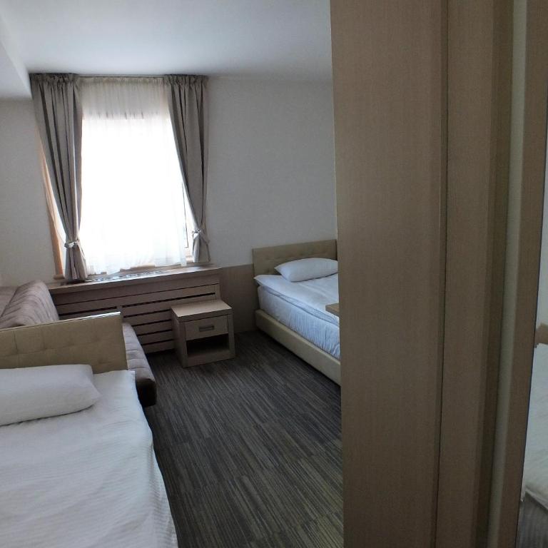 Apartments Pavle - Studio Apartment - 10