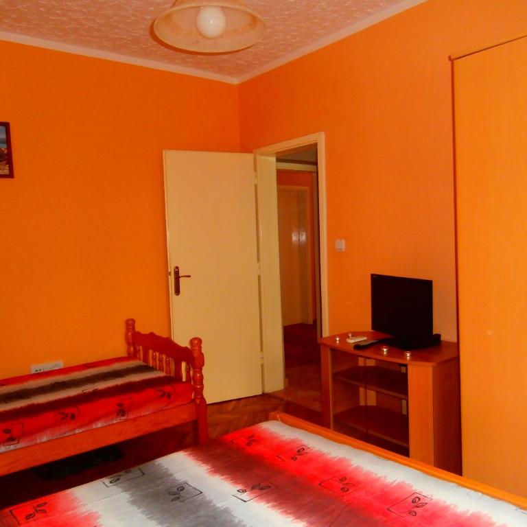Apartments Pejanović - One-Bedroom Apartment with Garden View - 5