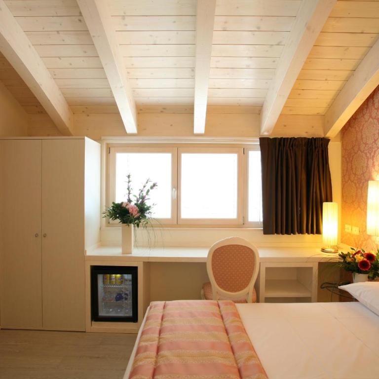 Nuova Opera Rooms & Apartments - Camera Matrimoniale Standard - 4