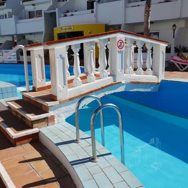 Casa Las Flores with heated pool, only 490 meters to the beach, balcony, wifi - Apartamento con vistas a la piscina - 39