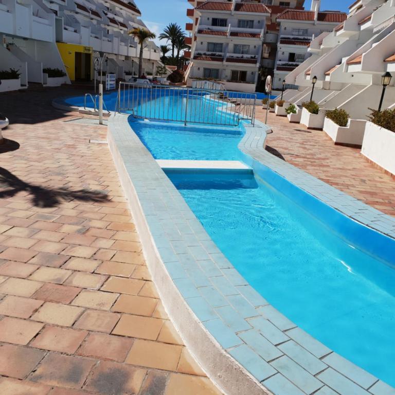 Casa Las Flores with heated pool, only 490 meters to the beach, balcony, wifi - Apartamento con vistas a la piscina - 40