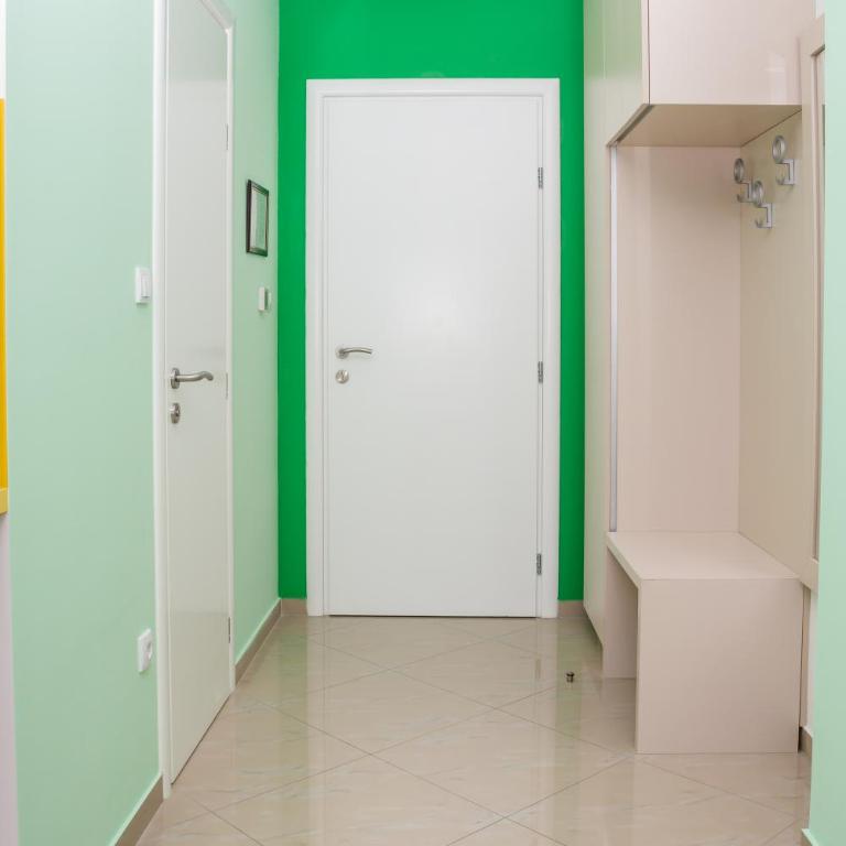 SAN 011 - Standard Studio - 8