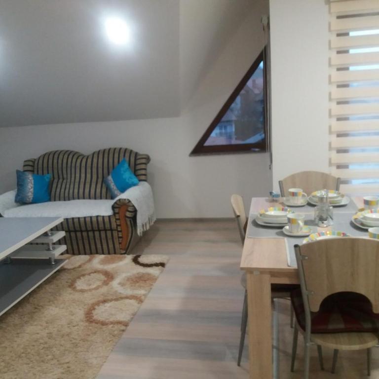 Edo - Apartman sa Balkonom - 12
