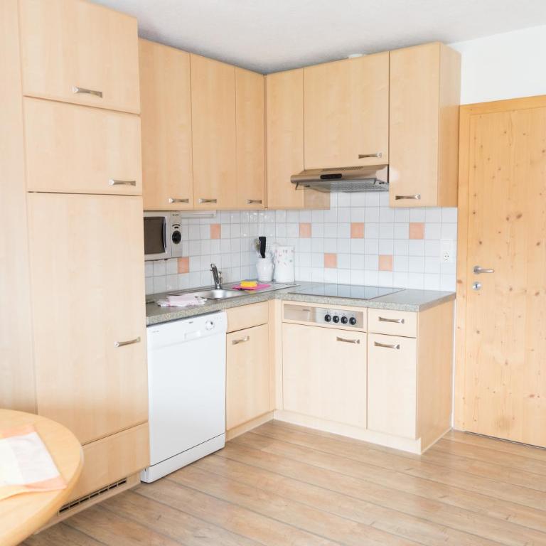 Landhaus Rauth - Apartment mit 2 Schlafzimmern und Balkon - 10