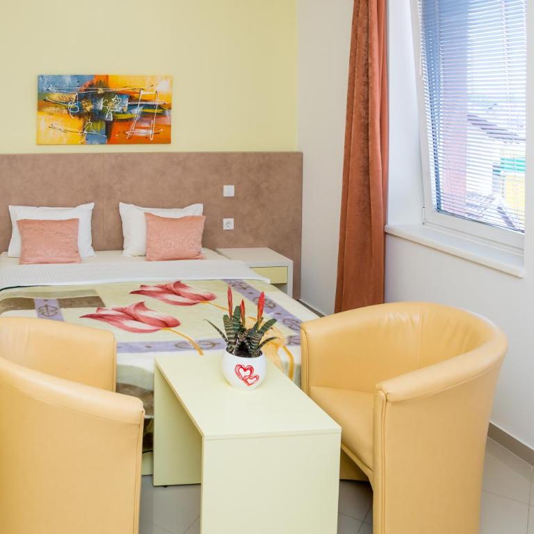 SAN 011 - One-Bedroom Suite - 7