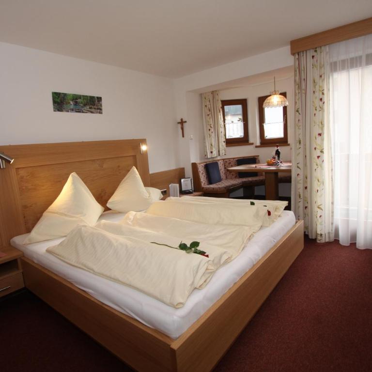 Haus Rosi - Double Room with Balcony - 11