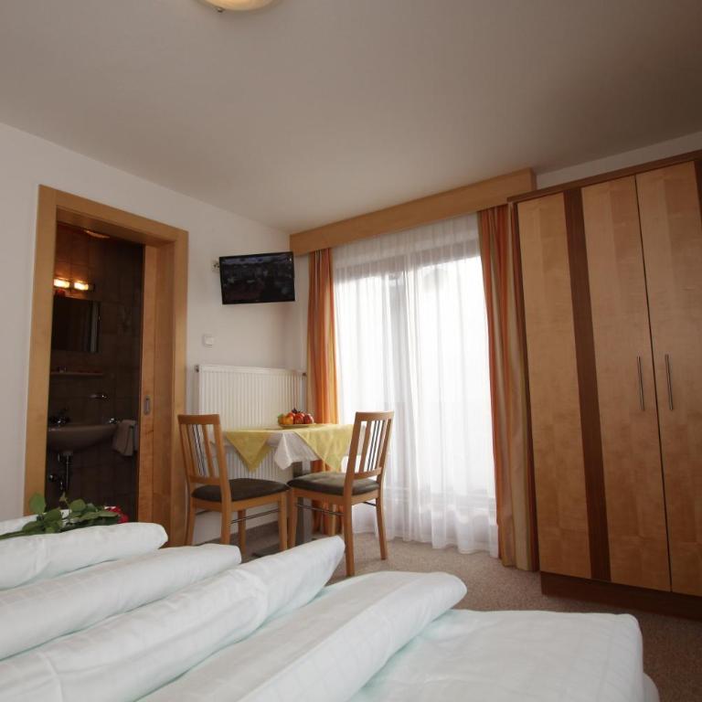 Haus Rosi - Double Room with Balcony - 5