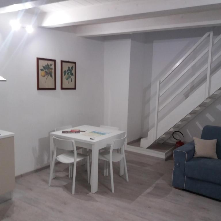 La Corte di Aci - Appartamentino su 2 Livelli - 5
