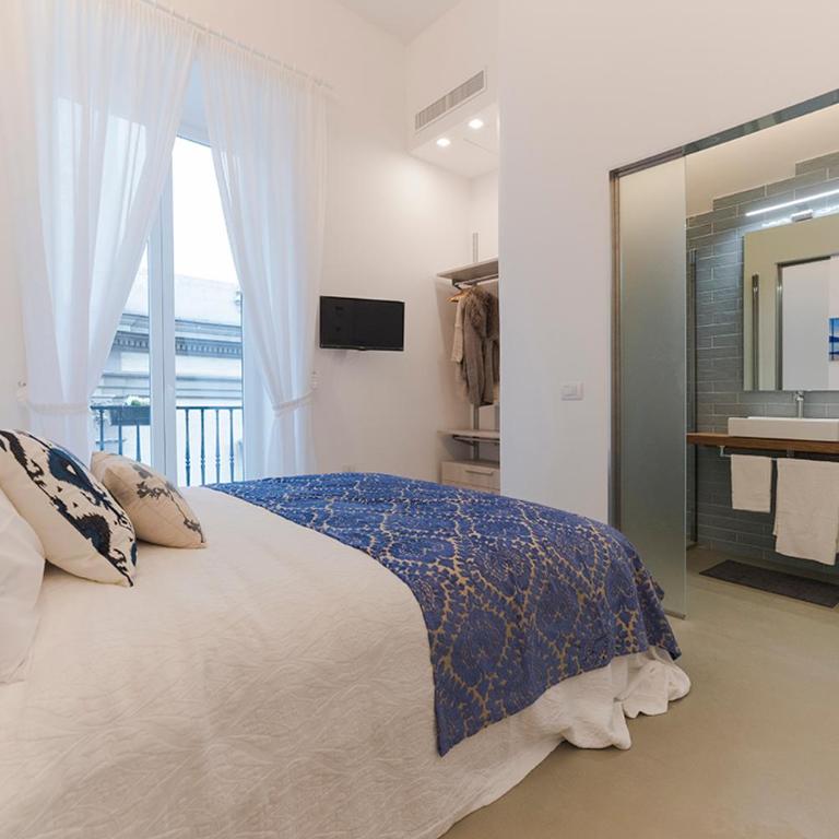 A Misura Duomo Rooms & Apartment - LS Accommodations - Camera Matrimoniale Deluxe con Balcone - 17