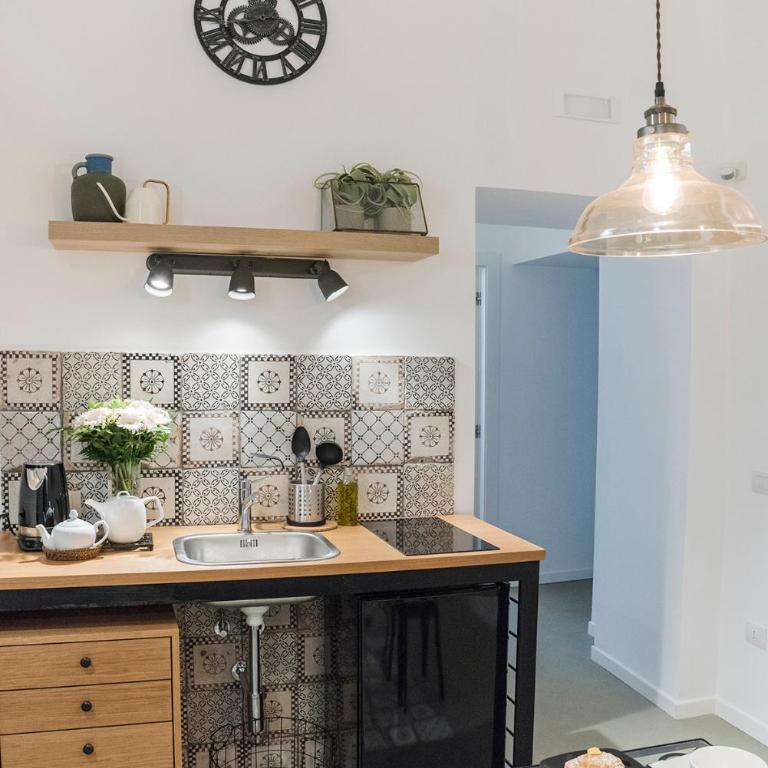 A Misura Duomo Rooms & Apartment - LS Accommodations - Camera Matrimoniale Deluxe con 1 Letto Supplementare - 8