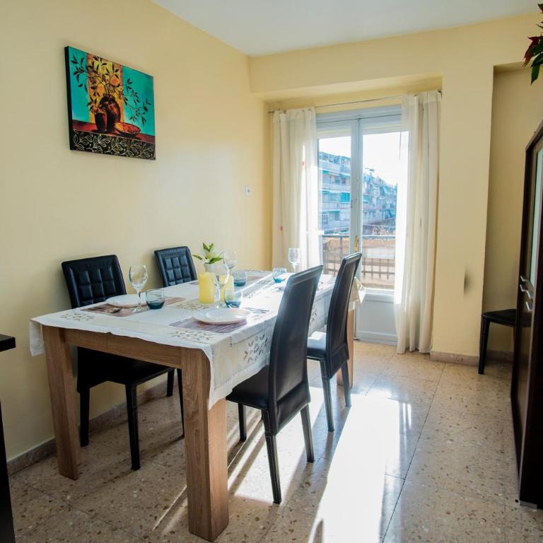 Apartamento cómodo a 10 min del centro - Apartment - 10