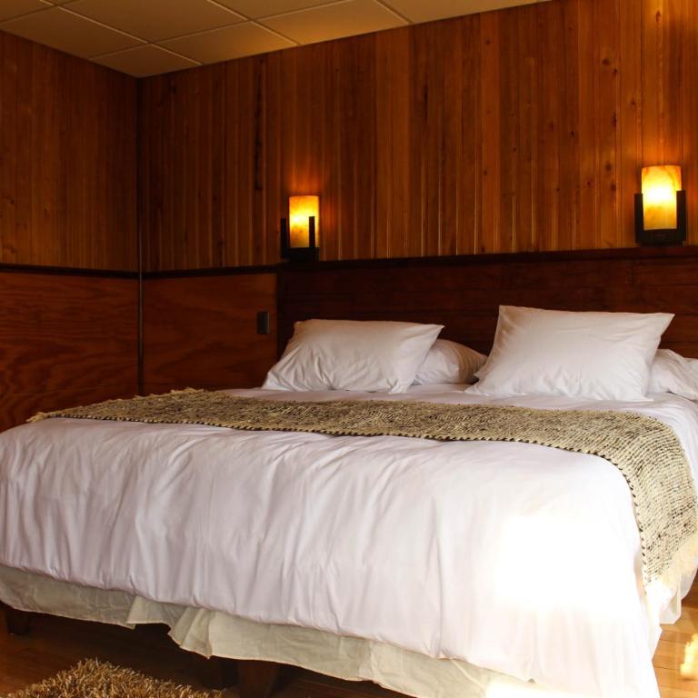 Hotel Aliwen - Habitación Doble Deluxe con balcón y vistas al mar - 7