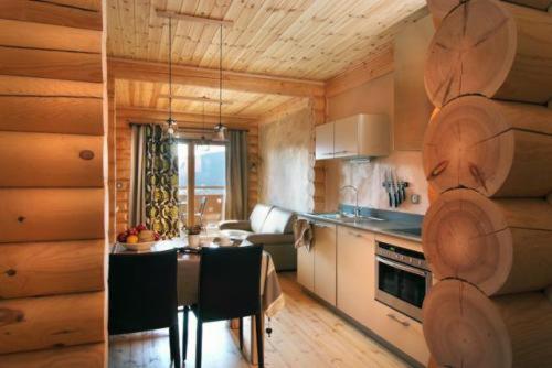 Chalet Ana & SPA - Appartement 2 Chambres avec terrasse, 1 Salle d'Eau - 3