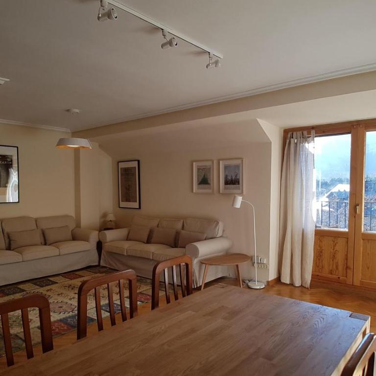 Atico duplex Urb La Viña en Biescas - Apartment - 24