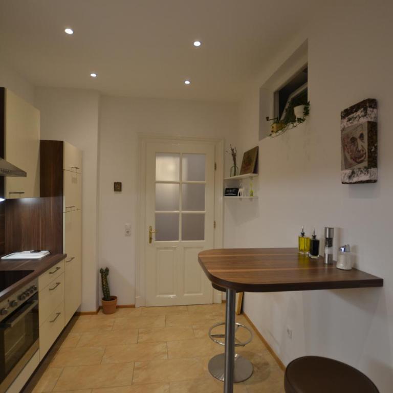 Apartment Graz-Ulrichsbrunn, free parking - Apartment - 4