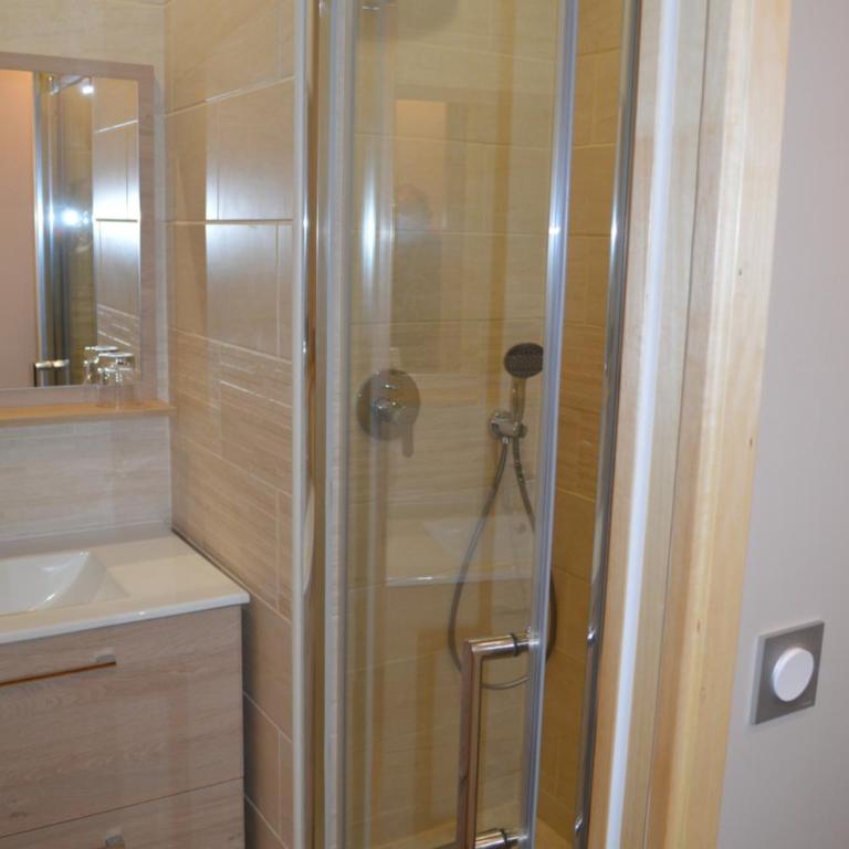 le domaine du chaffard - Double Room with Private Bathroom - 4