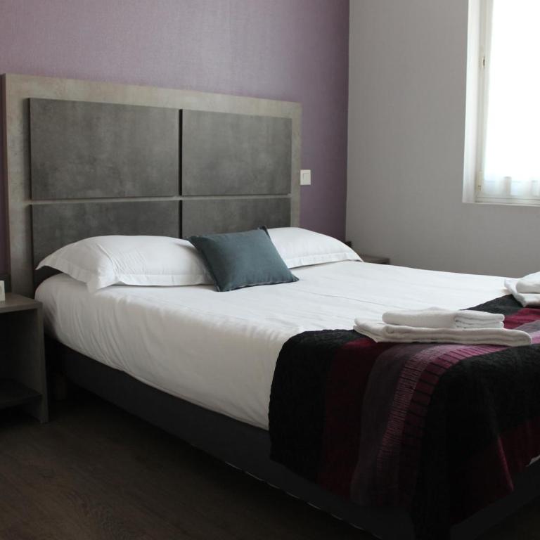 Hôtel du Centre - Chambre Double - 3