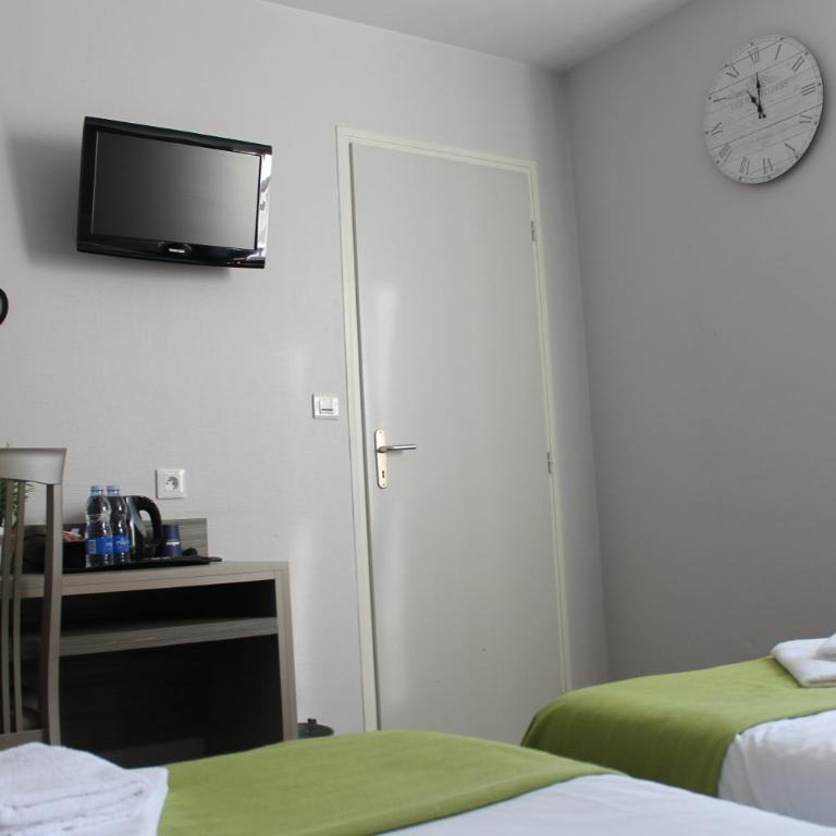 Hôtel du Centre - Chambre Lits Jumeaux - 3