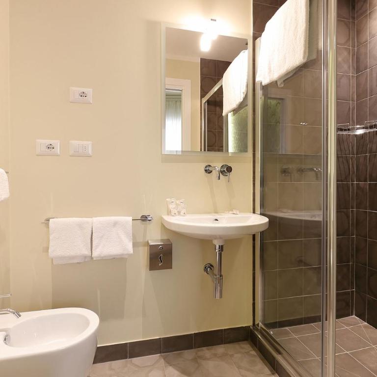 L'Antico Canto dei Salterelli - Camera Matrimoniale con Bagno Privato - 3
