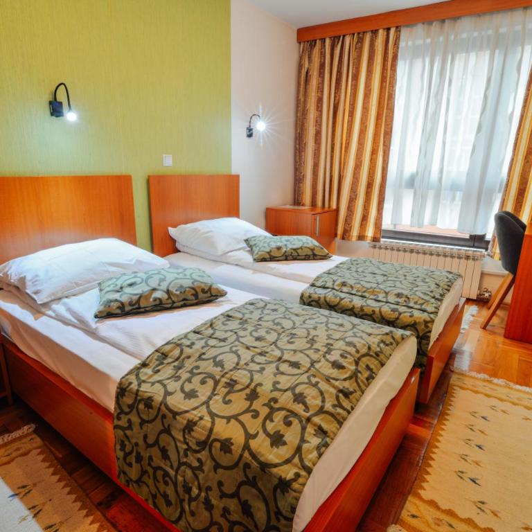 Hotel Mod - Dvokrevetna Soba sa Bračnim Krevetom/Zasebnim Krevetima - 4