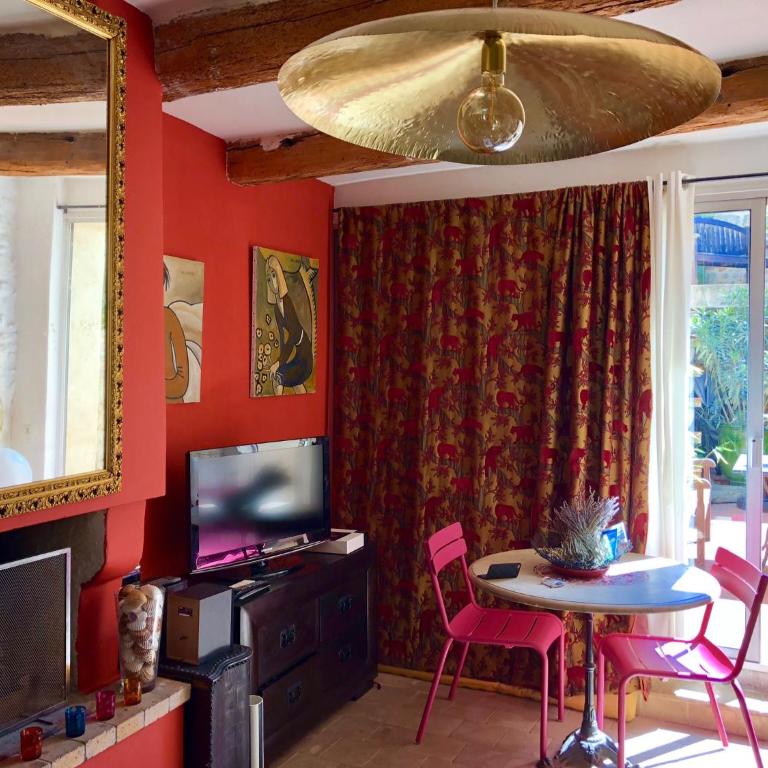 La Maison dans les remparts - Maison de Ville 3 Chambres - 21
