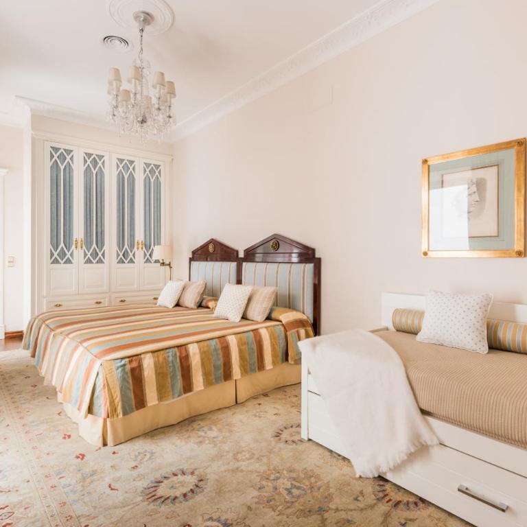 Cubo's Casa Manzanares Bijou - Four-Bedroom House - 25