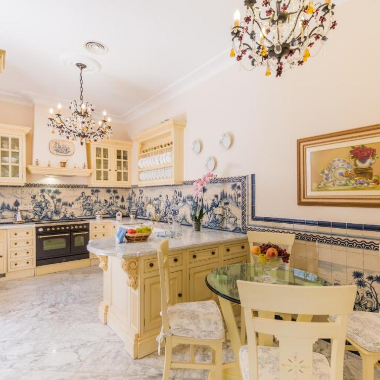 Cubo's Casa Manzanares Bijou - Four-Bedroom House - 19