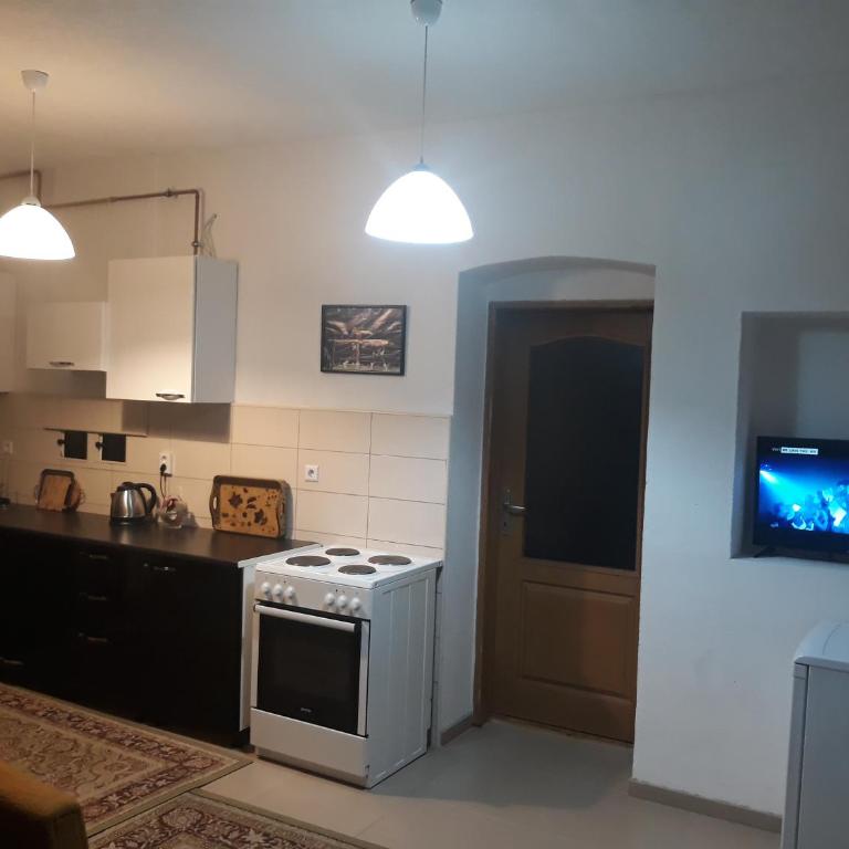 Guest House Mickey - Komfor Trokrevetna Soba - 13