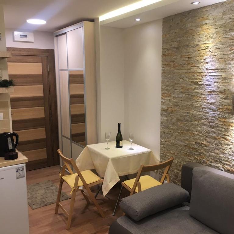 YelaYeti Apartments - Family Studio - 9