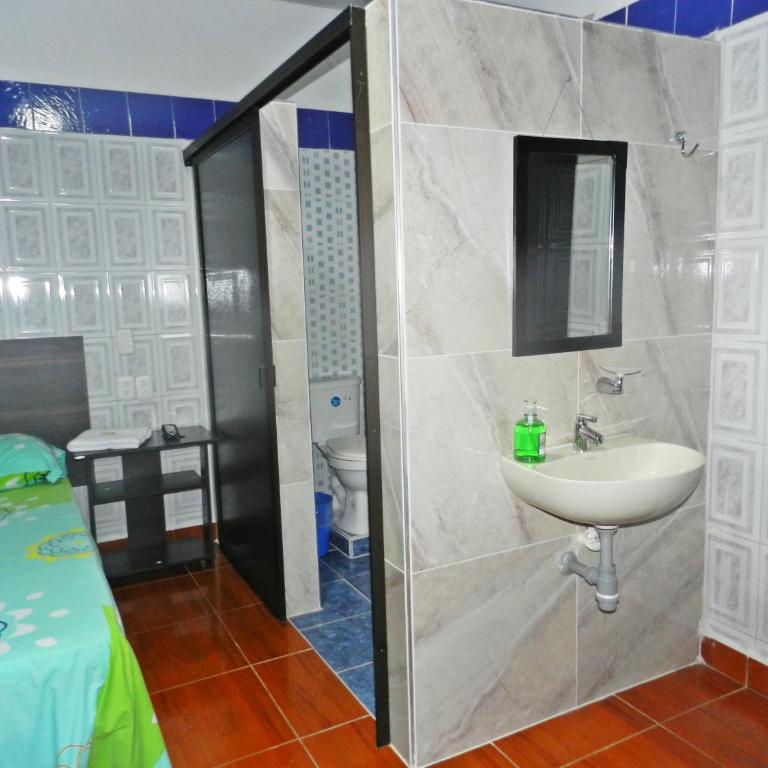 Hotel Sucre Del Bosque - Habitación Doble con ventilador - Adaptada para personas con movilidad reducida - 6