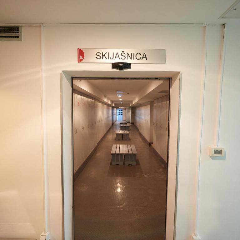 LUX privatni apartman 411 u sklopu HOTEL VUČKO JAHORINA - Deluxe Apartment - 36