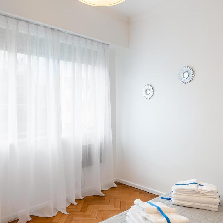 En el corazón turístico y teatral de Buenos Aires - Apartamento Estándar - 24