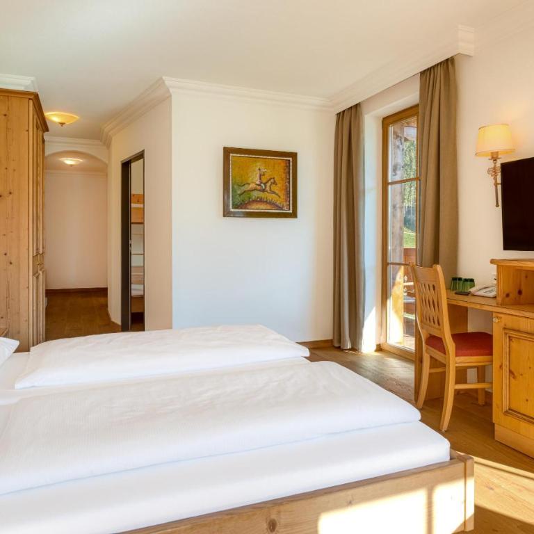 Hotel Kristall - Familienzimmer mit Balkon - 2