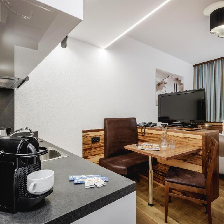 Alpinlounge Rätia Appartements - Apartment im Untergeschoss (keine Aussicht) - 9