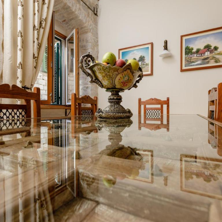 Karampana apartment - Three-Bedroom Apartment - 12