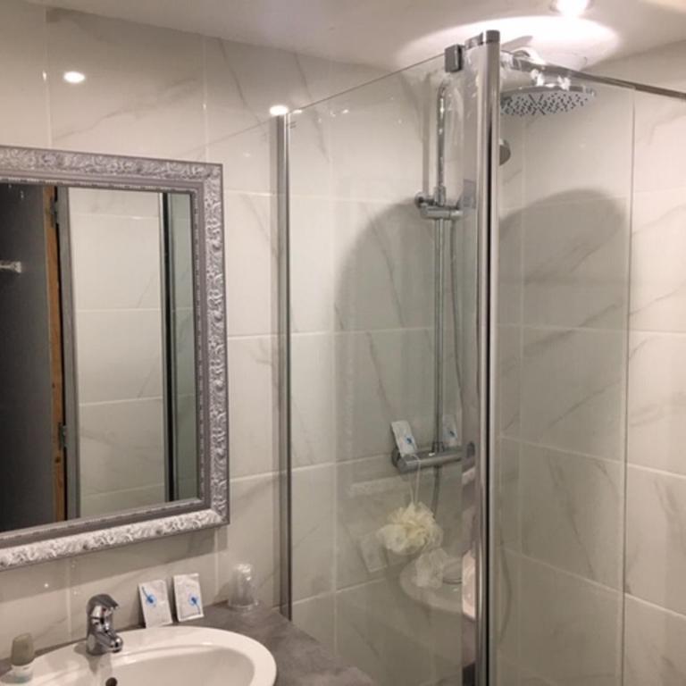 Le Relais Des Vieilles Postes - Double Room with Open Bathroom - 5