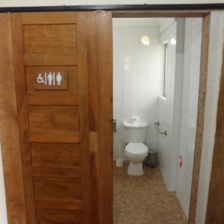 Casa Avenida Alemania - Single Room with Private External Bathroom - 5