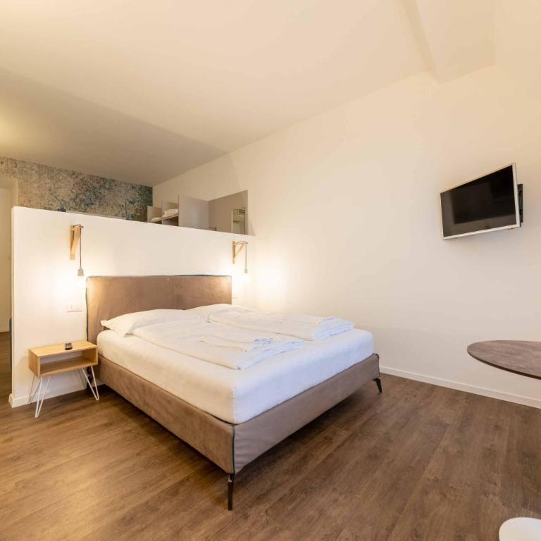 Stay COOPER l Guesthouse zum Löwen - Camera King Standard - 9