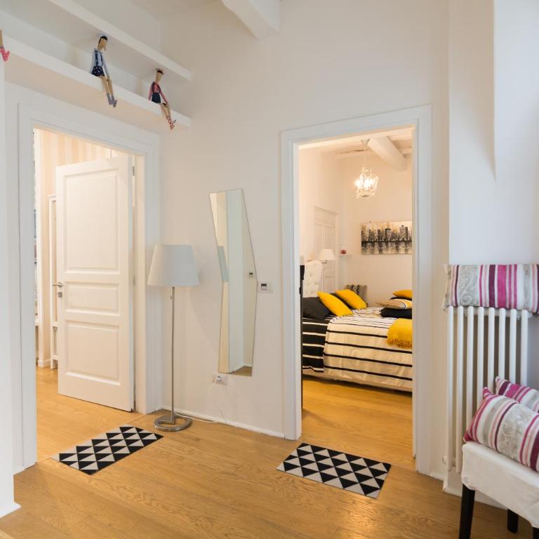 Casa Pepe Via Fuoro - Appartamento con 2 Camere da Letto - 2