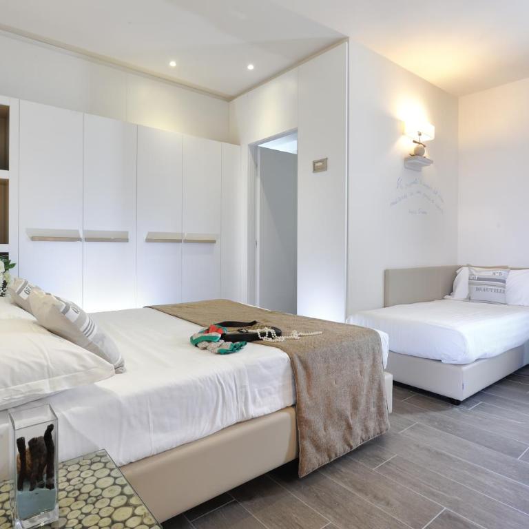 Hotel Life - Natural Style Rimini - Camera Tripla Superior - 4