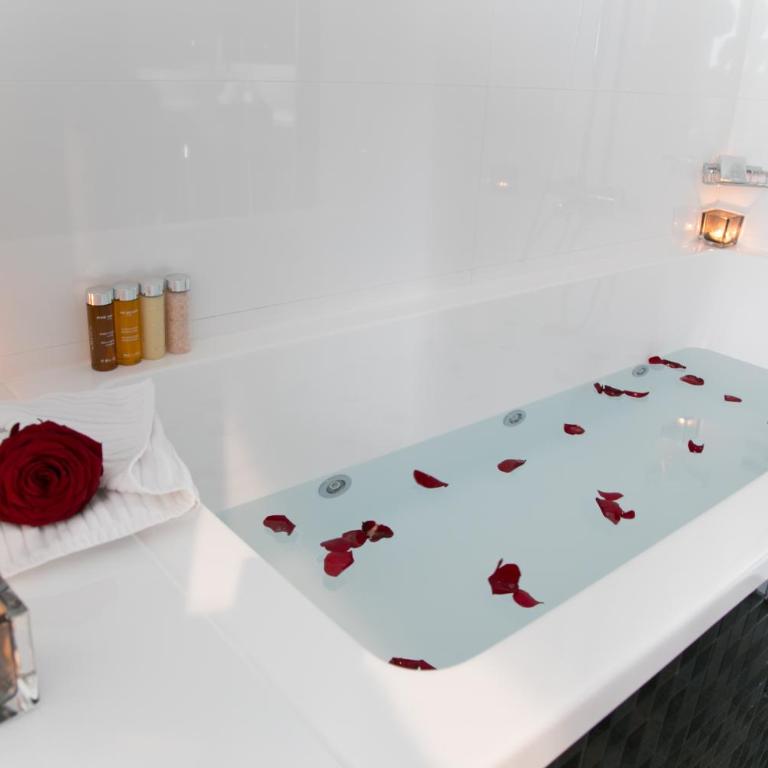 L'Empire Paris - Louvre - Suite « Joséphine » avec Terrasse et Jacuzzi - 4