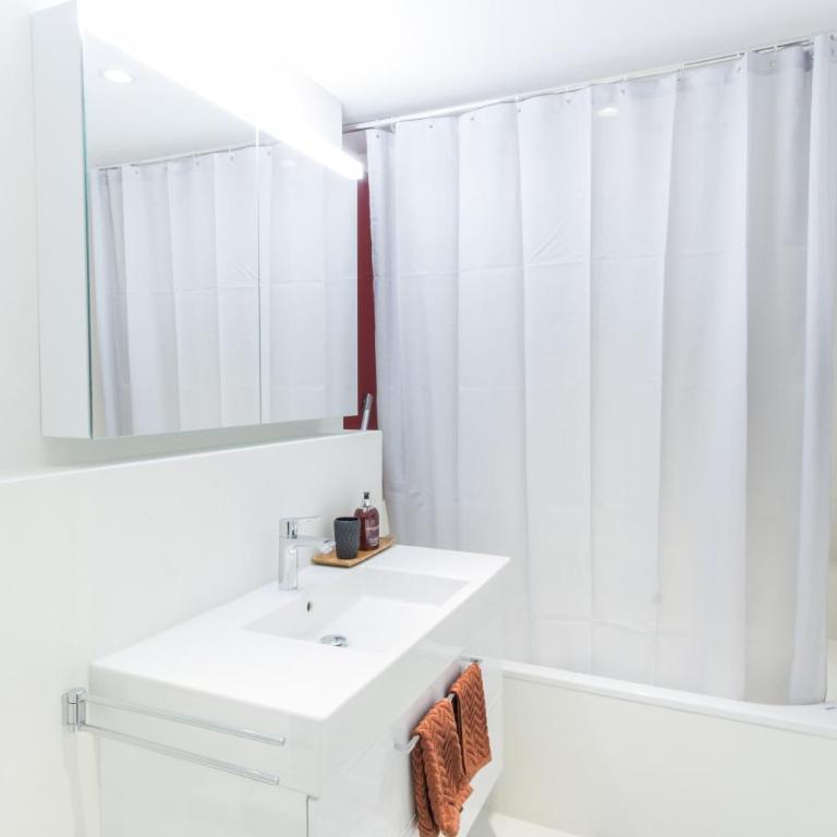 KoBi Apartments Hirschenplatz - Apartment mit 2 Schlafzimmern und Balkon - 9