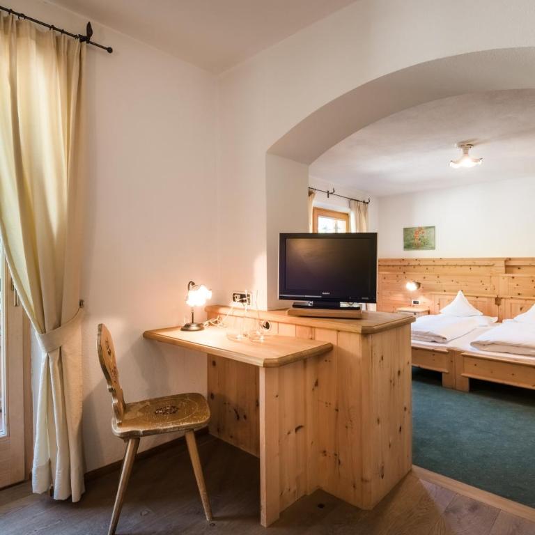Hotel Mareo Dolomites - Camera Matrimoniale con Balcone - 4